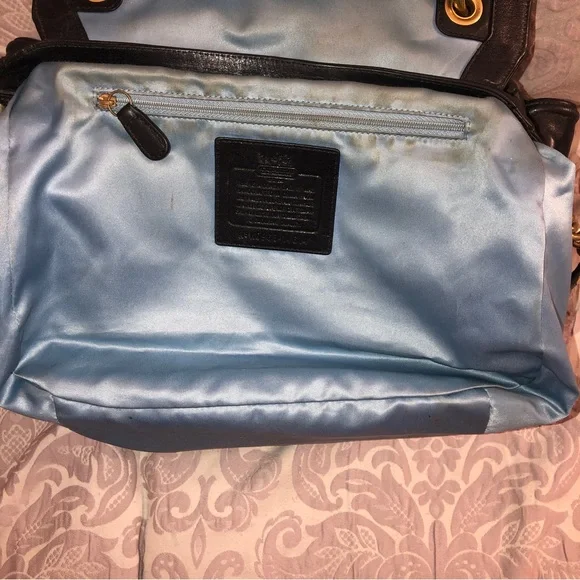 Coach, Sydney satchel with shoulder in black - Picture 10 of 16